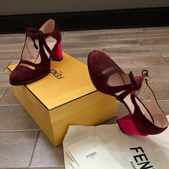 Fendi suede heels - Picture 9 of 10